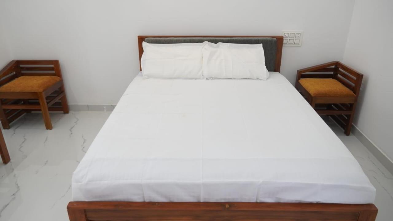 Munroe Heritage Inn Mundrothuruth Kamer foto